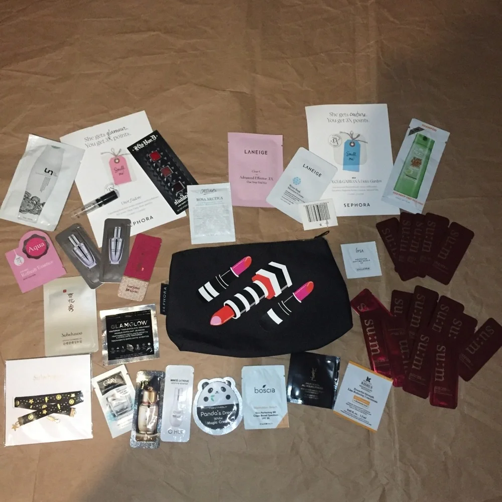 37 pcs beauty samples & Sephora makeup bag